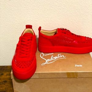 Like New Christian Louboutin !